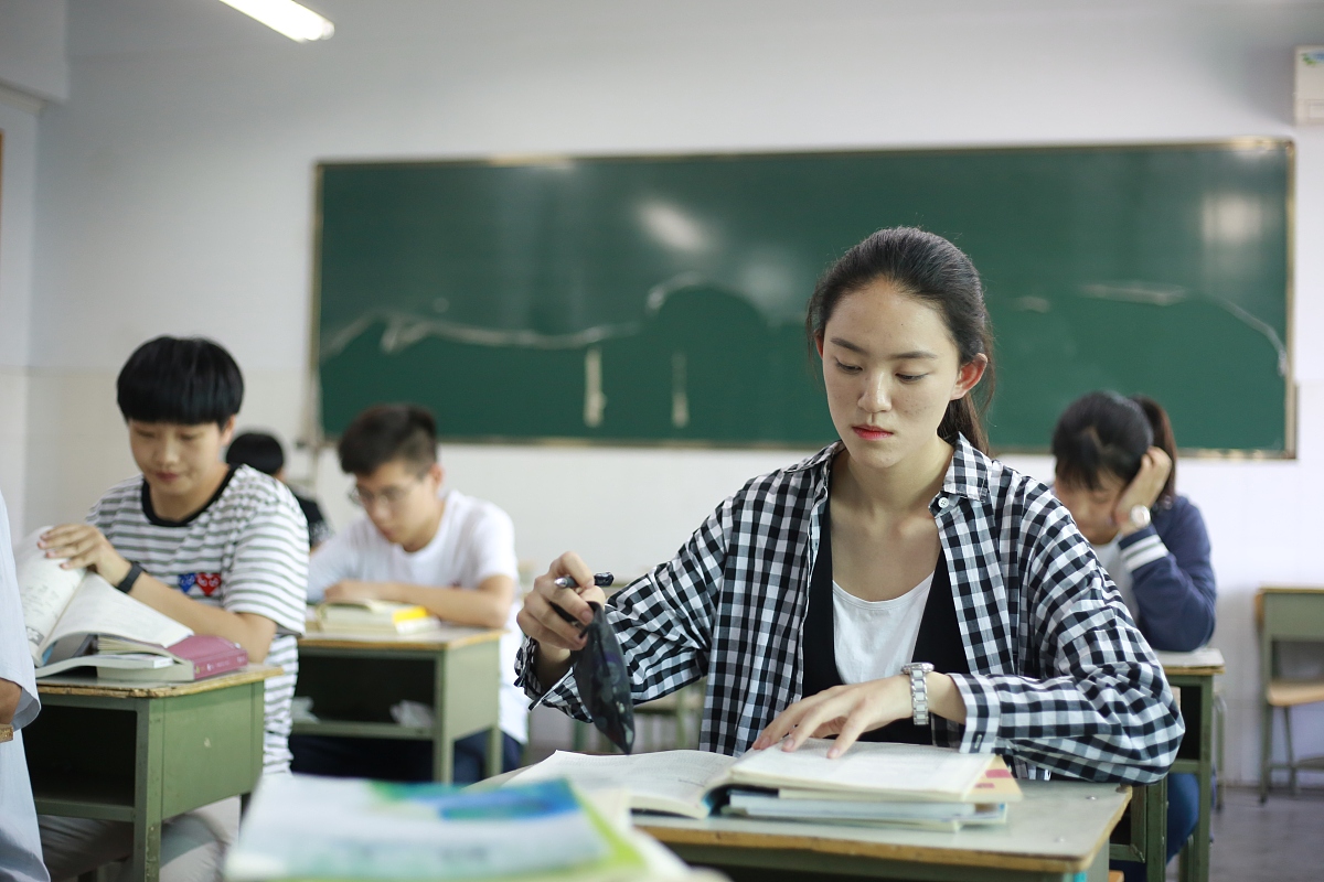 湘少版小学英语教材编写和使用说明