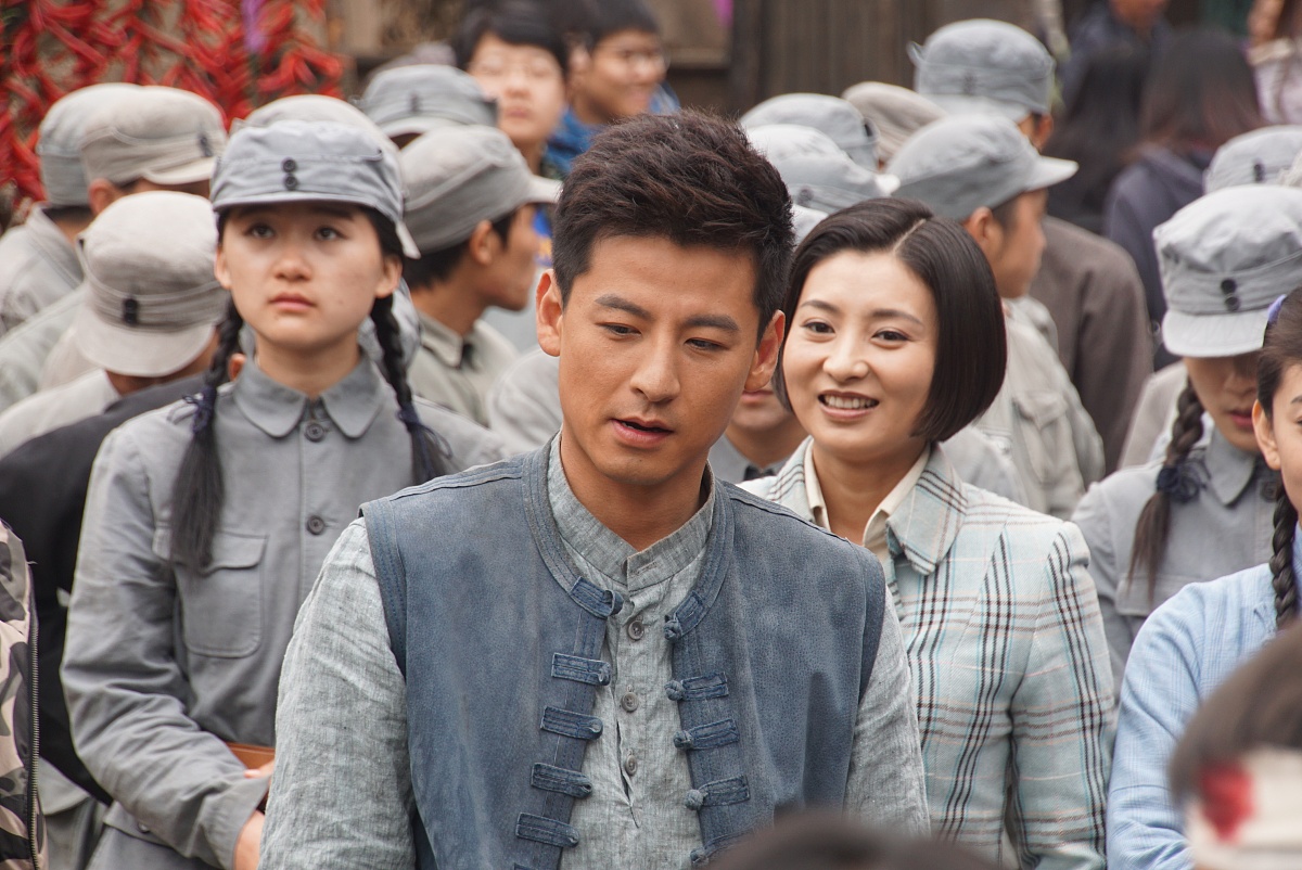 不少于两千字的关于《平凡的世界》的 读书征文内容要情感真挚积极向上