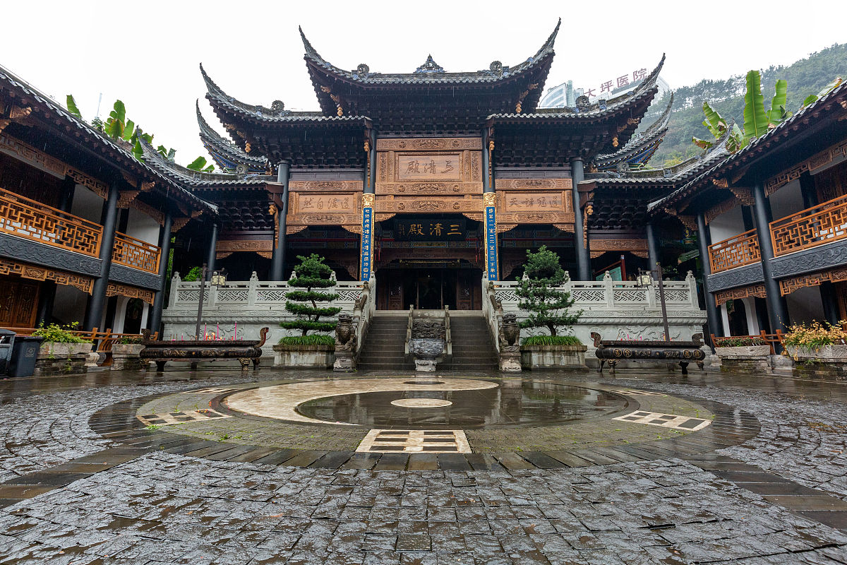 重庆2021年女生读什么汽修学校