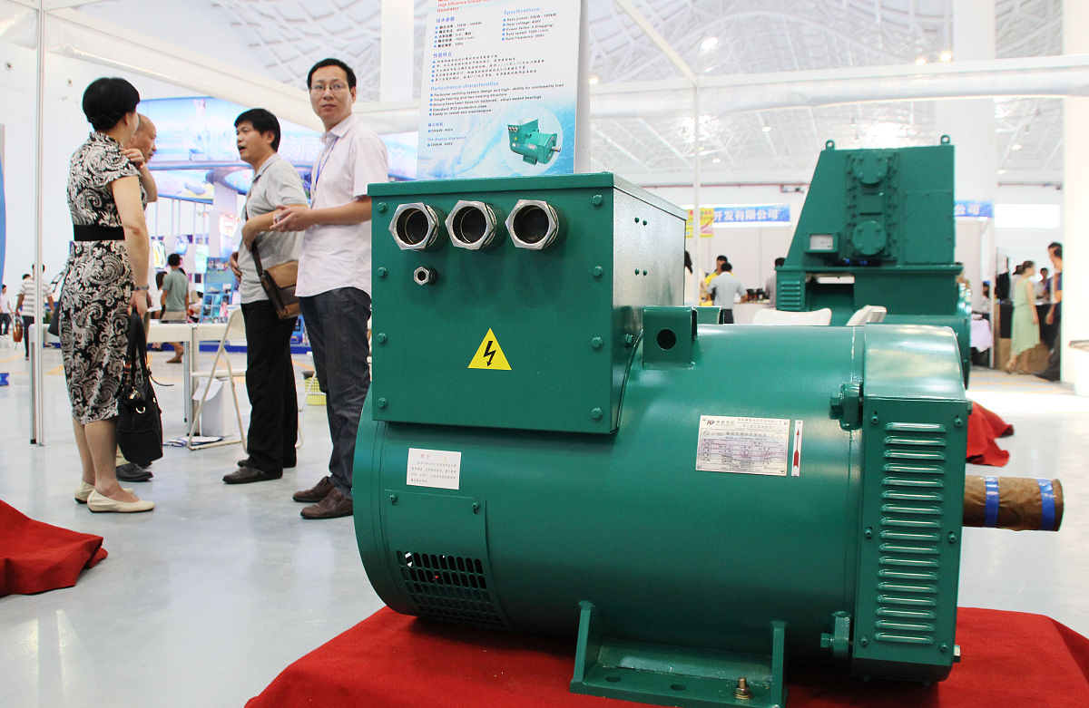 500kW 柴油发电机组油耗：每小时多少？