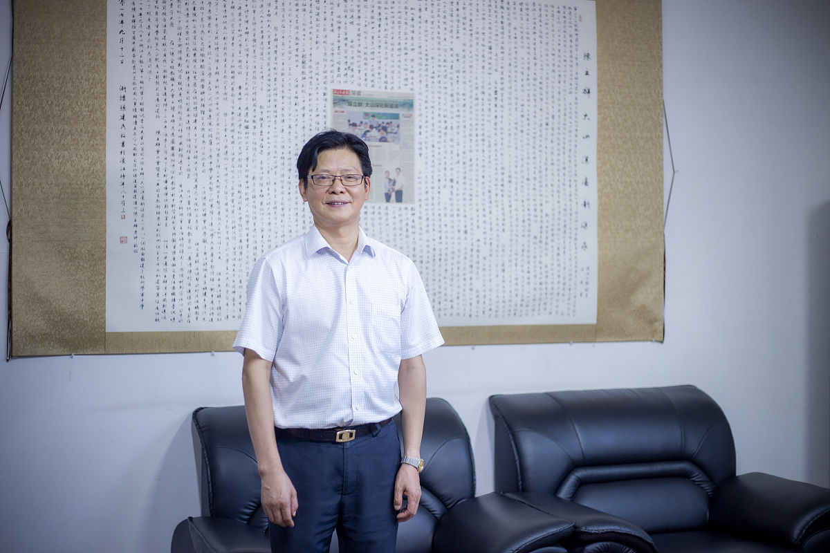 嘉兴南湖实验学校刘学兵校长教育理念分享：培养未来人才，共创教育新篇章