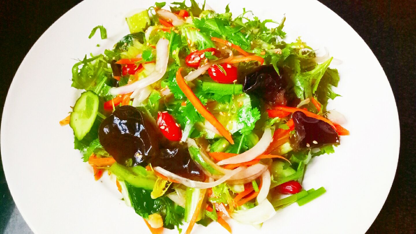 这一大盘凉拌菜原来是这么做! 清凉爽口 鲜嫩无比 夏天必备凉菜