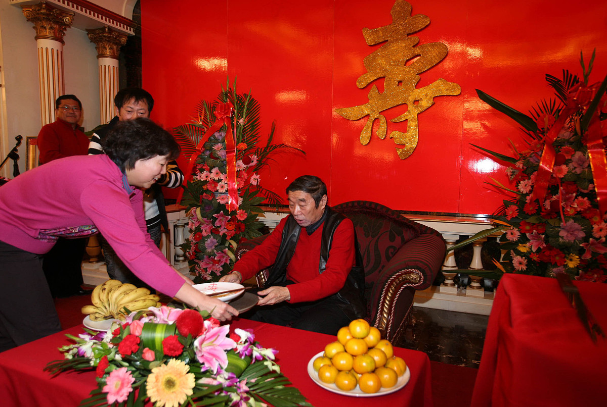 祖母八十大寿三分钟左右发言