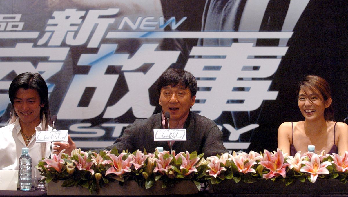 2004年9月19日下午,《新警察故事》全球首映典礼在北京东方君悦大酒店