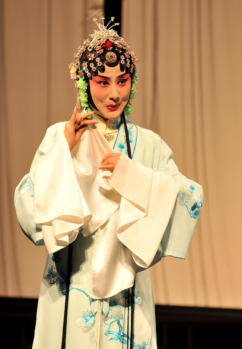 2009年6月26日,南京,昆剧《钗钏记 落园》由江苏省昆剧院演出.***_***