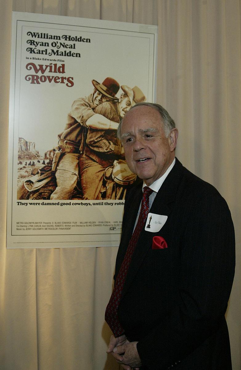 isi dari dekrit presiden 1959 adalah