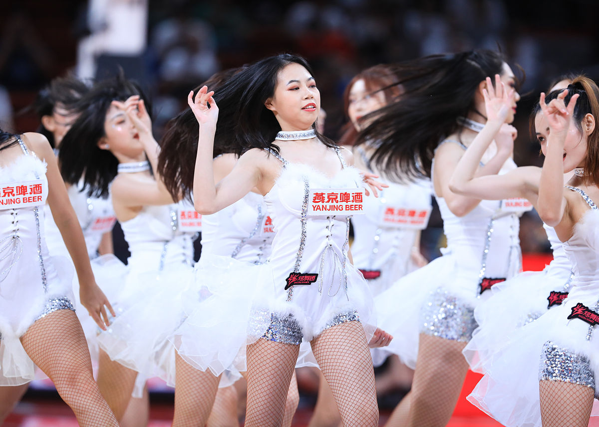 2019年9月9日,深圳,2019男篮世界杯小组赛次轮k组,捷克vs希腊,啦啦宝