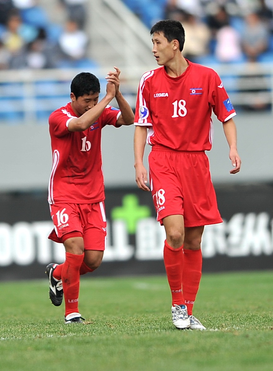 钟日宽庆祝进球***_***2010年10月11日,2010足球亚青赛1/4决赛,中国vs