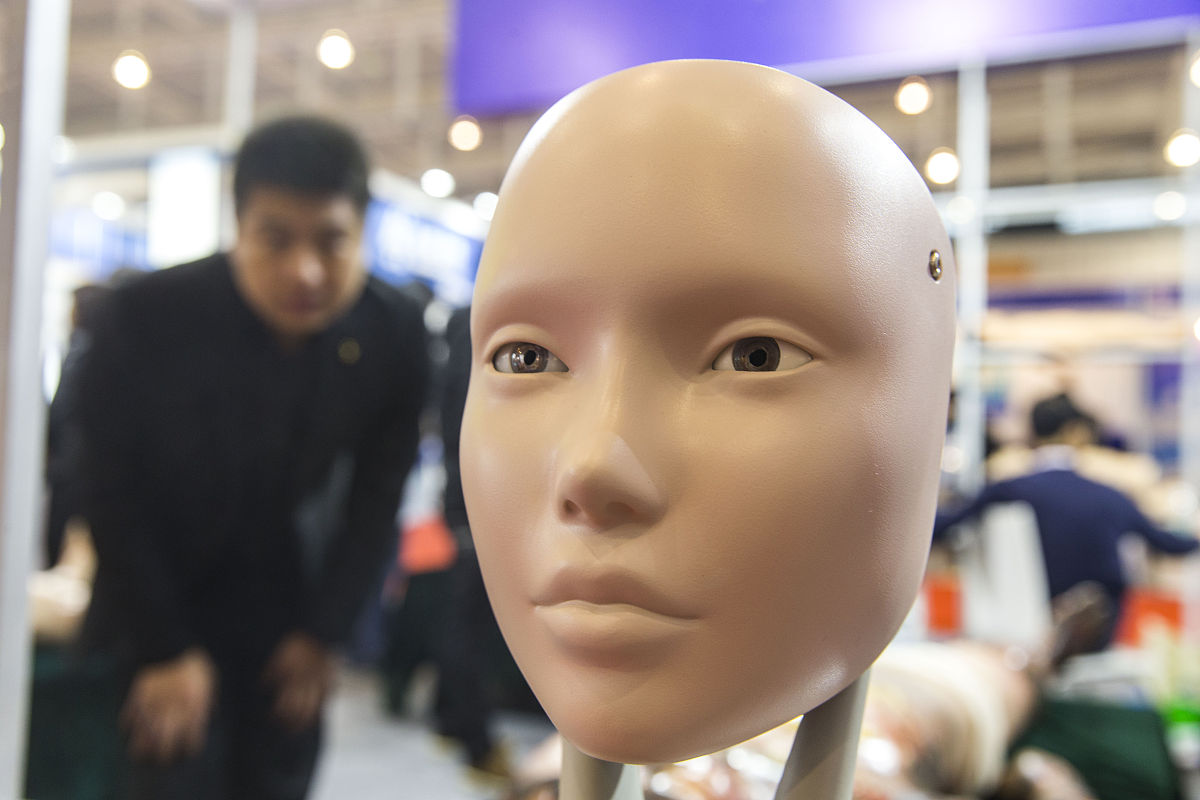 云南电子技工学校计算机广告制作专业怎么样？ - 就业前景、师资力量、设备等分析