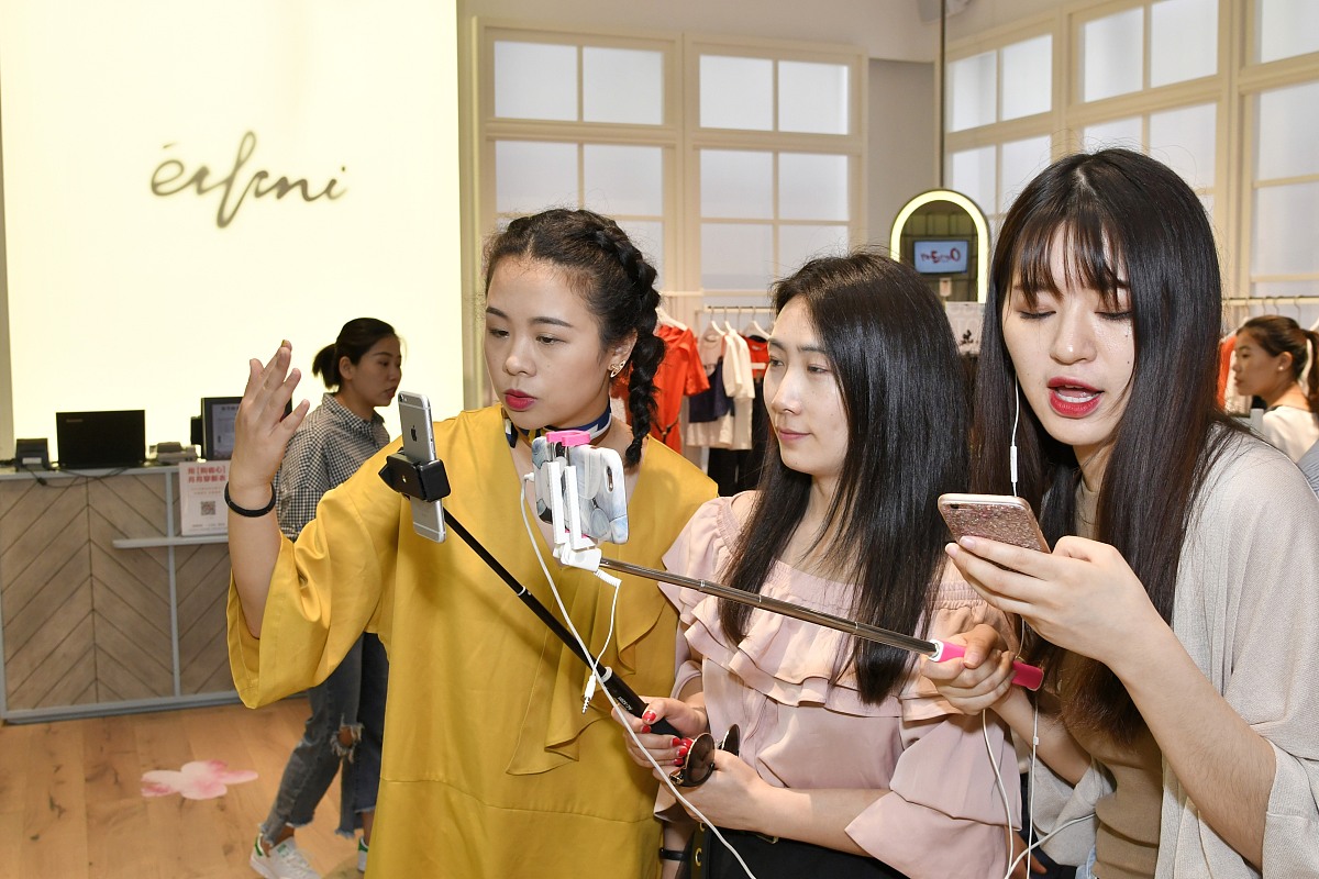 我是一名抖音带货男主播有什么赛道适合一个人做且是毛利高退货率低的？