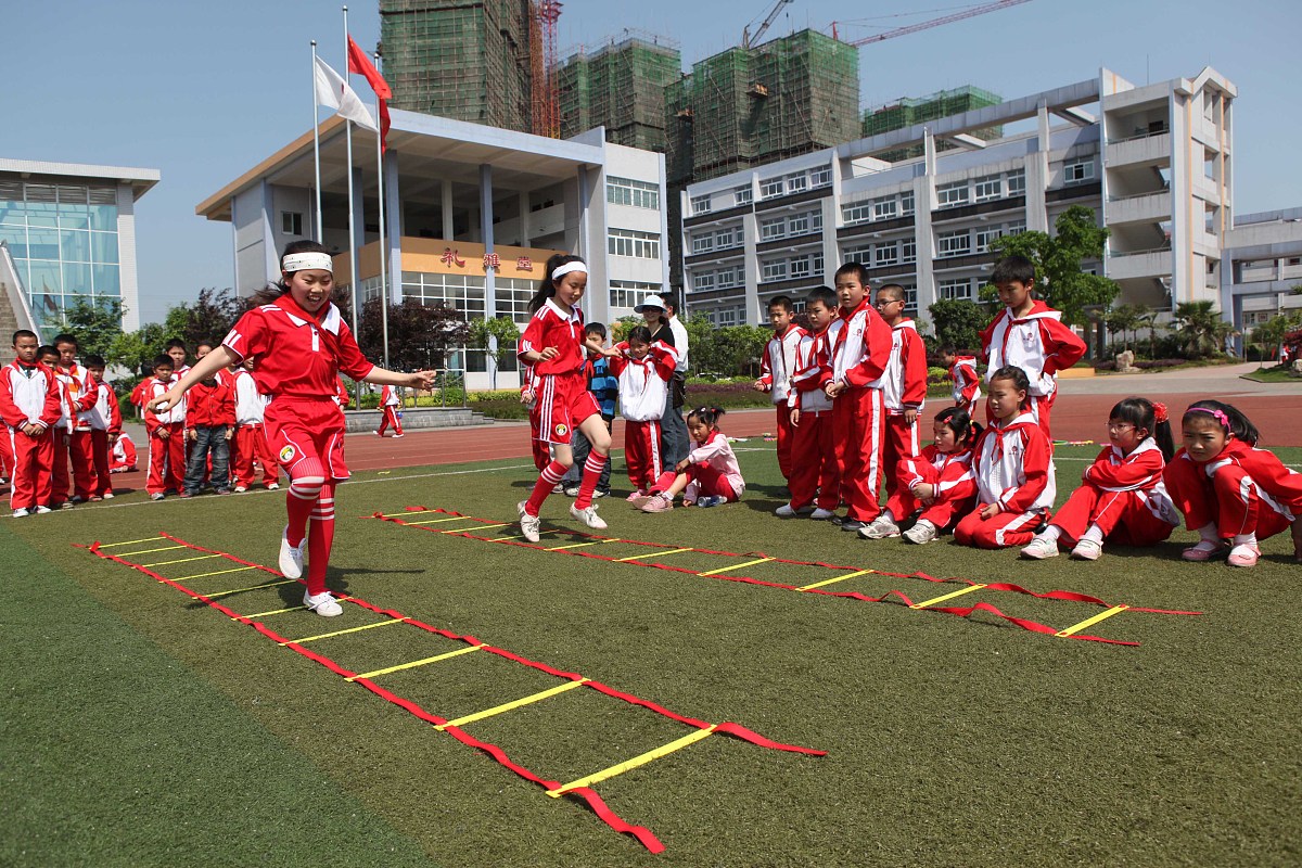 仙游县趣味运动会仙游县第二实验小学获得团体第三名的成绩报道
