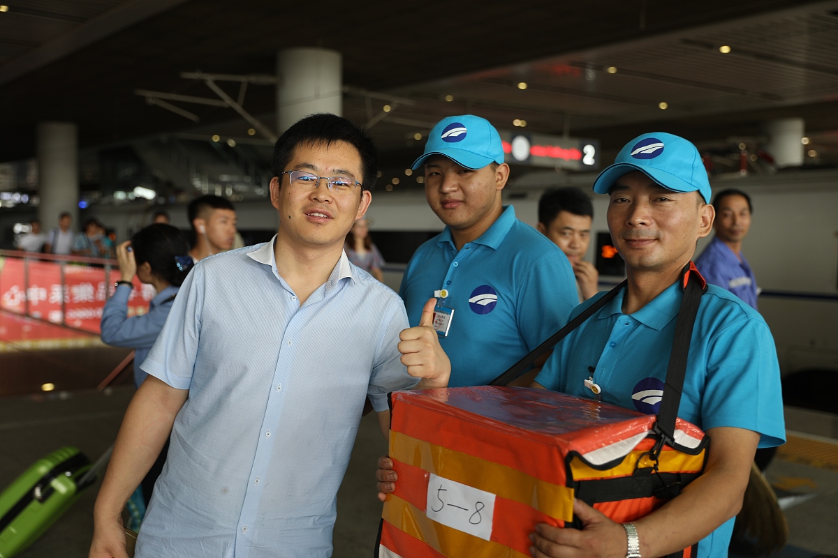 杭州亚运会最感动我的志愿者：李明