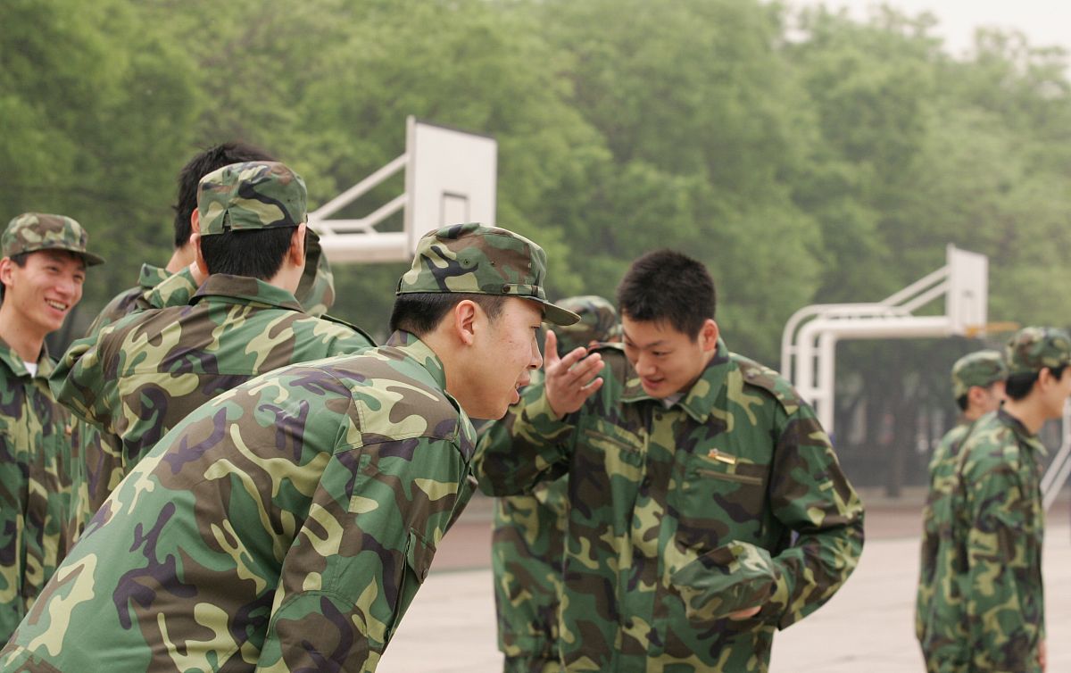 7月7日军训日记：汗水与成长 | 150字左右