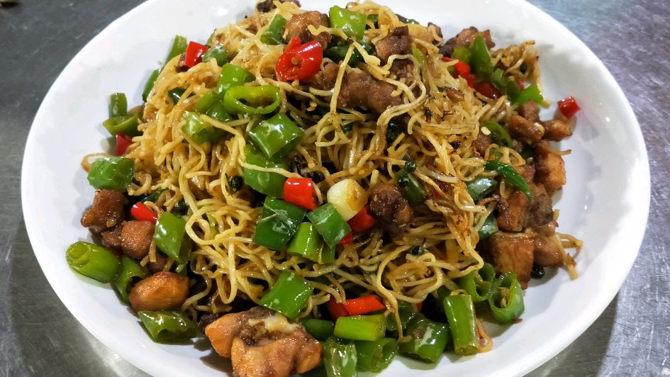 双椒鸡捞面特麻特辣特别好吃,厨师教你正宗做法,麻辣过瘾