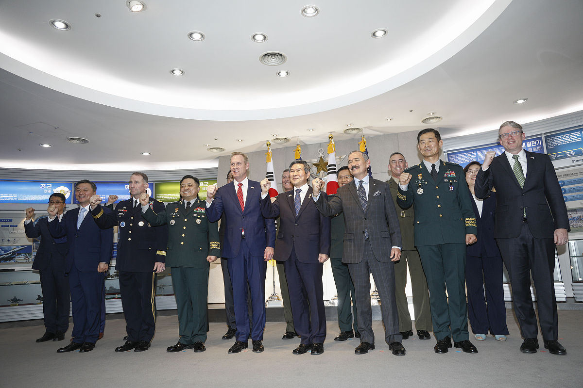 当地时间2019年6月3日,韩国首尔,美国代理国防部长沙纳汉访问韩国,将