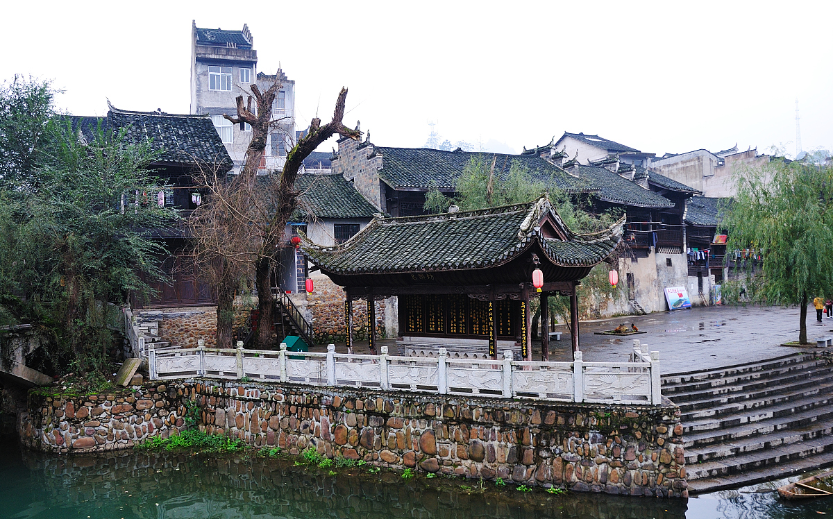 湖南交通职业技术学院交通安全与智能控制专业详解：就业前景、课程设置及实践机会