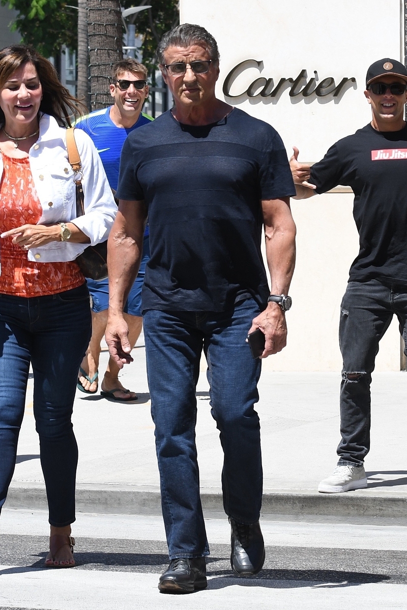 真实豪车模拟器手游更新：新增豪车、改装系统、赛事模式等