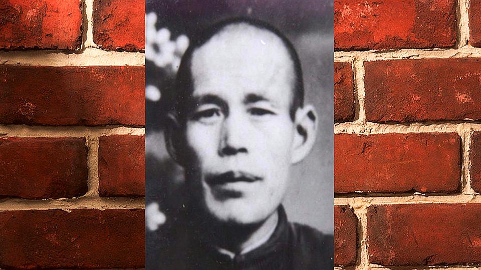 [图]1934年,卖货郎救了2000名红军战士,51年后政府找到他,却已离世