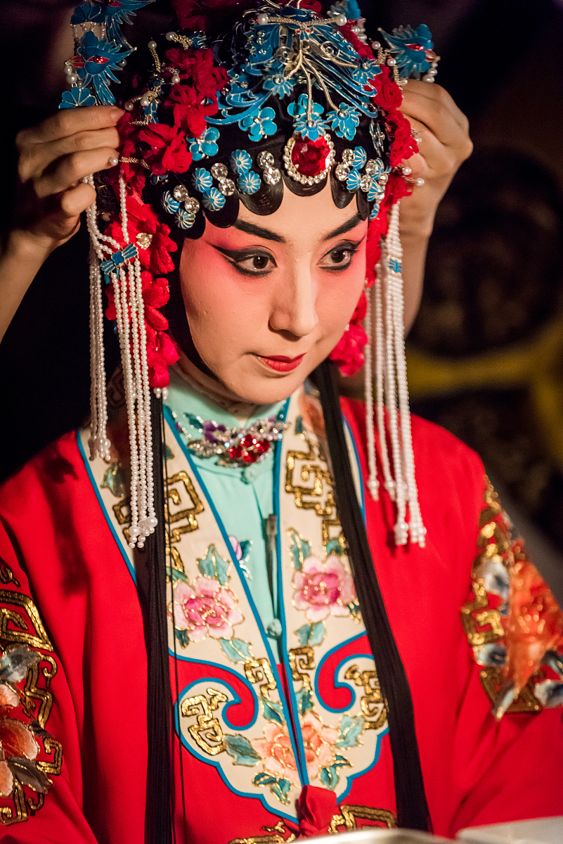 2016年10月27日,上海,京剧《宇宙锋》台前幕后花絮.***_***2016年10月