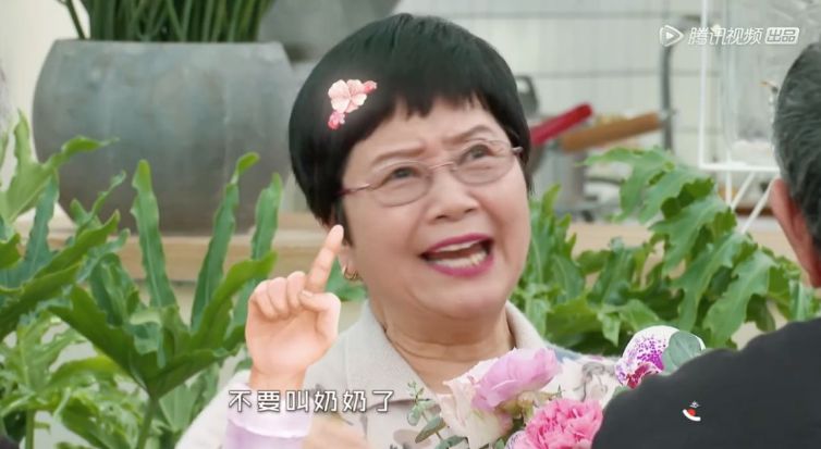 冲着黄渤去笑的，结果哭着回来了
