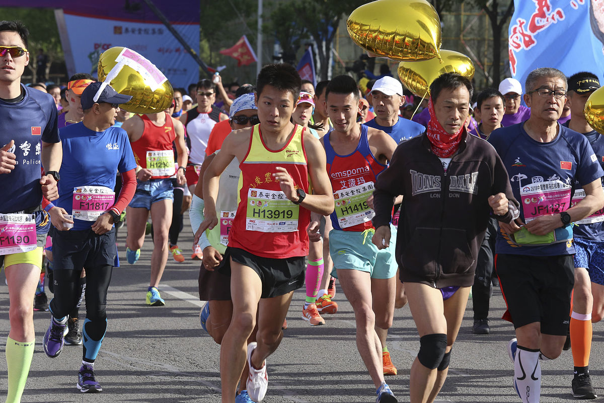 芜湖半程马拉松前十都是谁 用300字描述