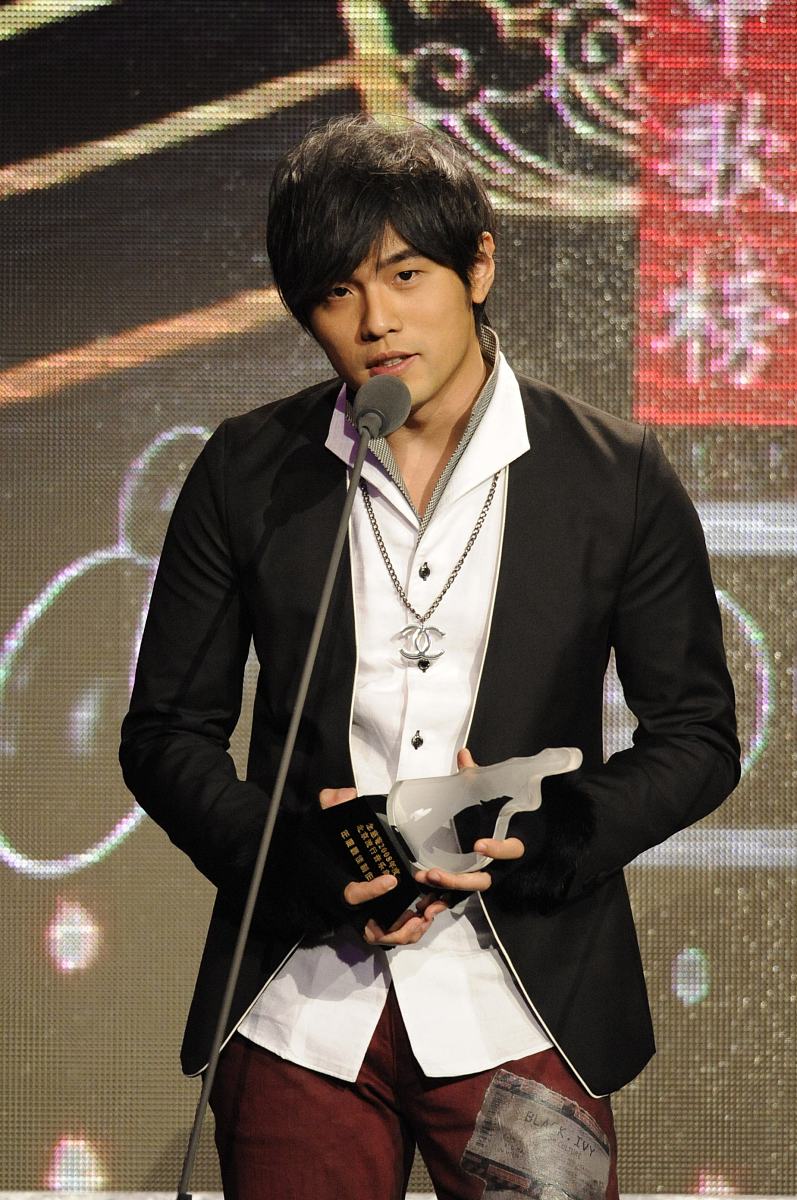 周杰伦《稻香》在线试听 - 优美旋律，回味无穷