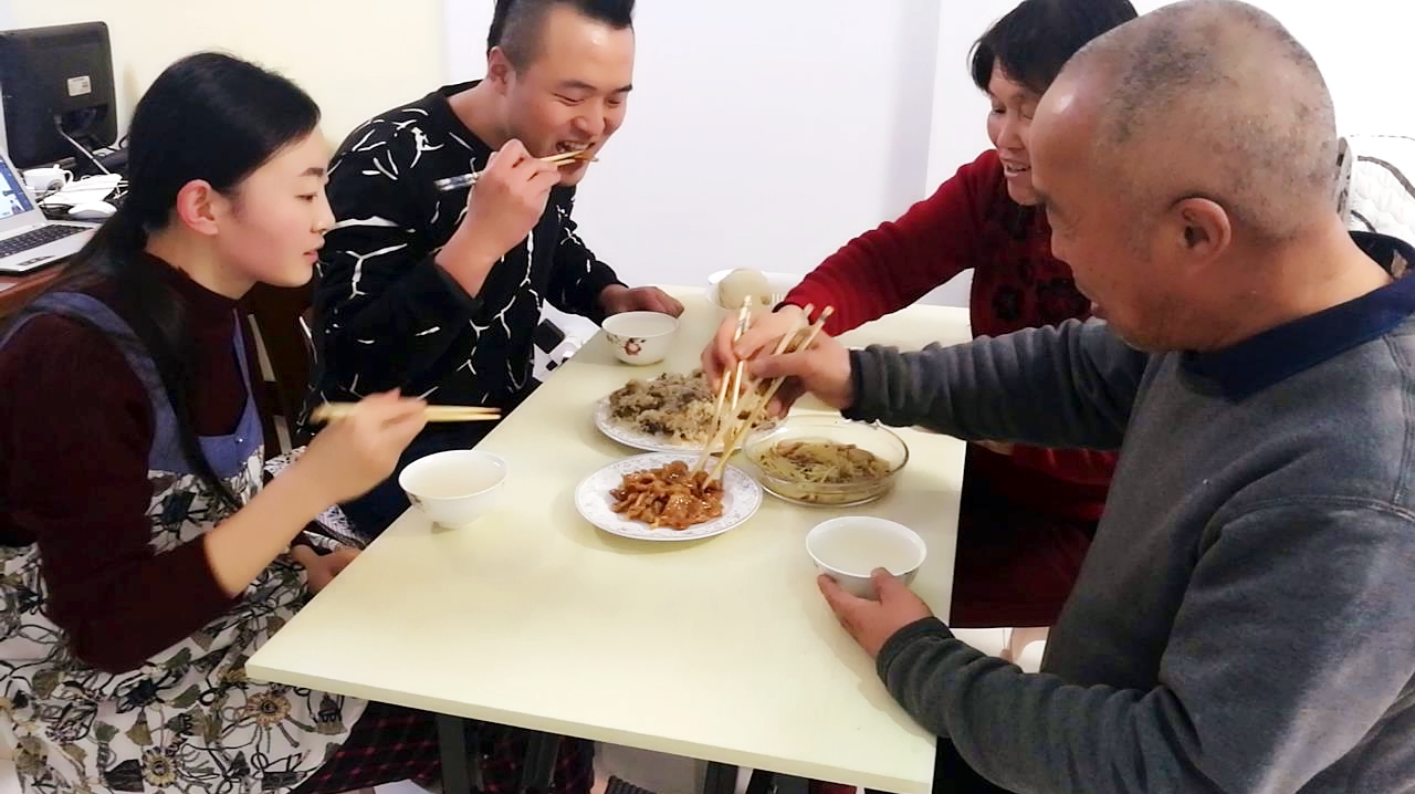 东北名菜锅包肉好吃不会做?厨娘来教你,酸甜酥嫩,流口水了