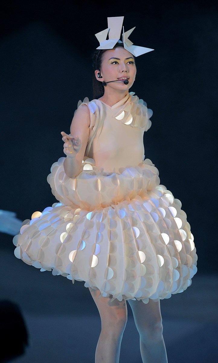 2010年8月28日,北京,孙燕姿《答案是》北京演唱会在首都体育馆举行.  