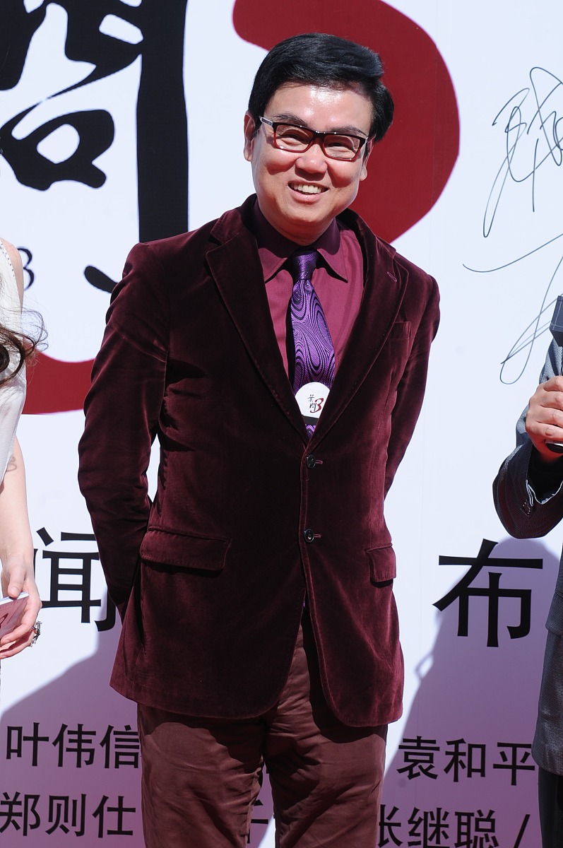 2015年03月25日,上海,电影《叶问3》开机仪式红毯.***_***黄百鸣