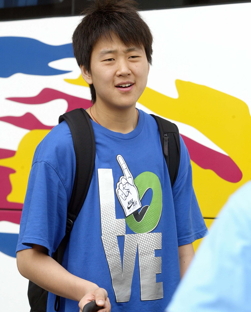 ***_***2009年5月20日,辽宁阜新,结束3场热身赛的中国女篮乘机返回北