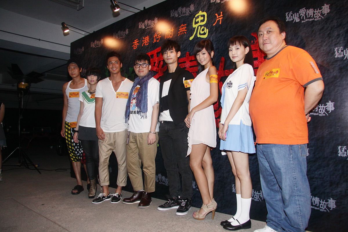 2011年8月31日,香港,电影《猛鬼爱情故事》于西贡一学校进行拍摄.罗仲
