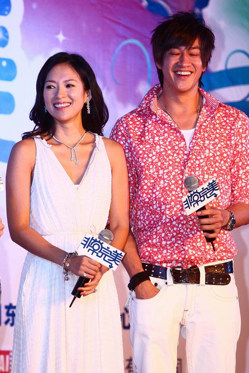 2009年6月1日,北京,电影《非常完美》官网启动发布会举行.***_***章子