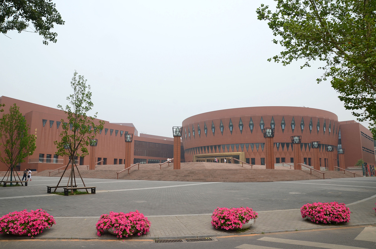 小学课文荷花作者