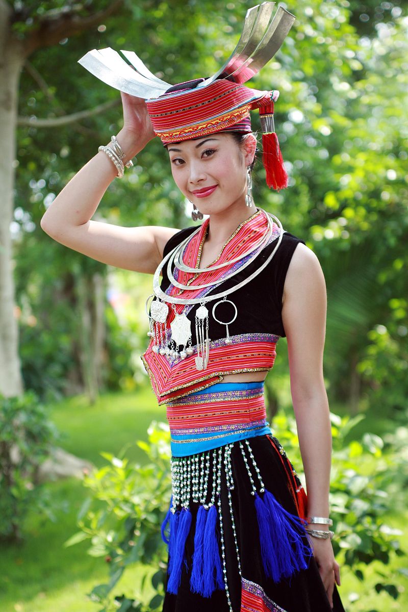 2006年7月21-22日,全国民族之花选拔活动广西赛区复赛在南宁进行.瑶族