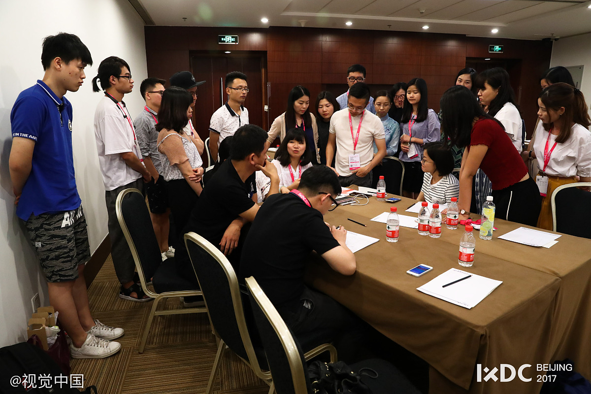 推荐五款适合七人聚会娱乐的零和博弈小游戏不要狼人杀谁是卧底炸弹人UNO