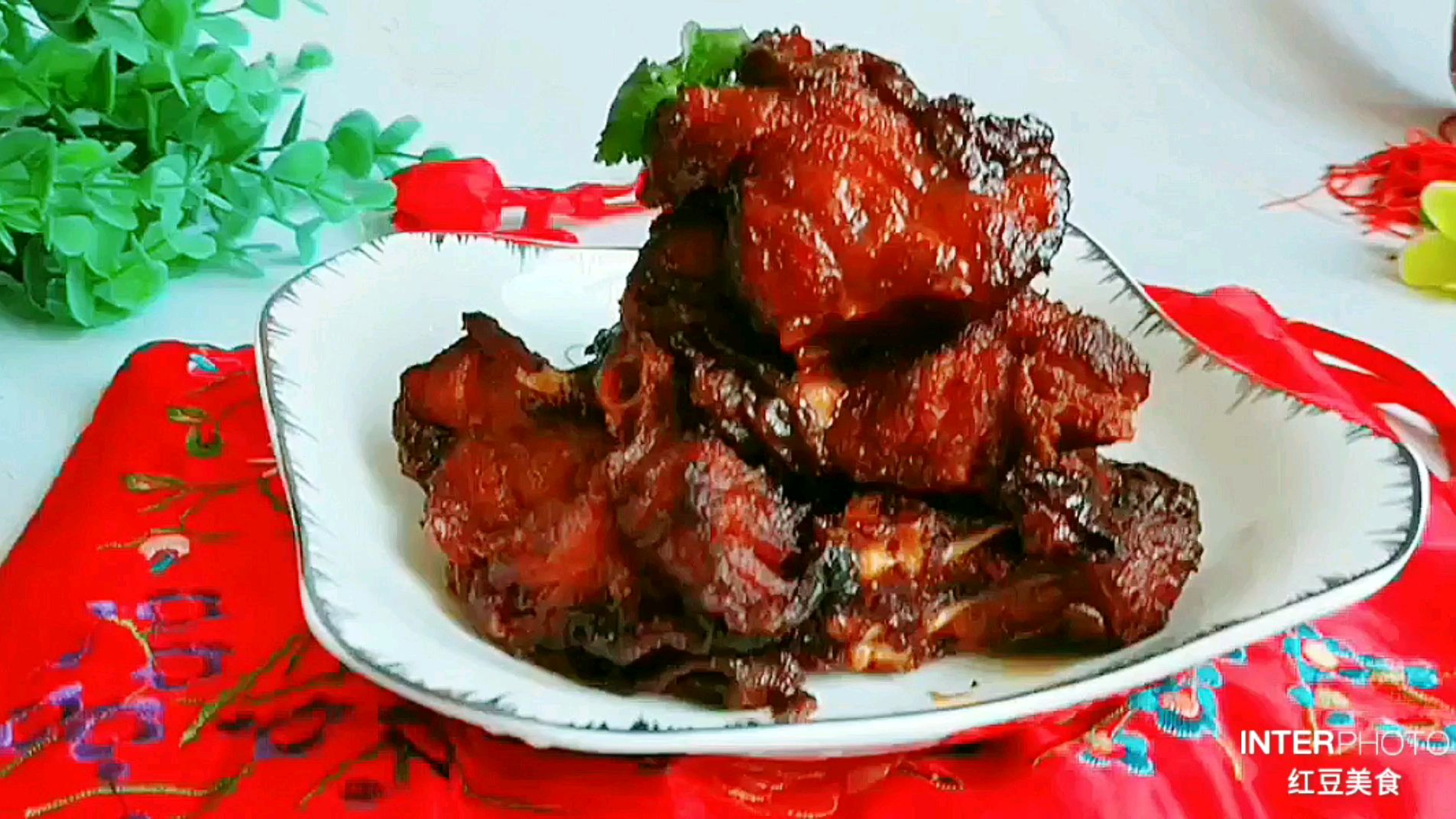 江南年菜餐桌必备,酥脆鲜香的~熏鱼