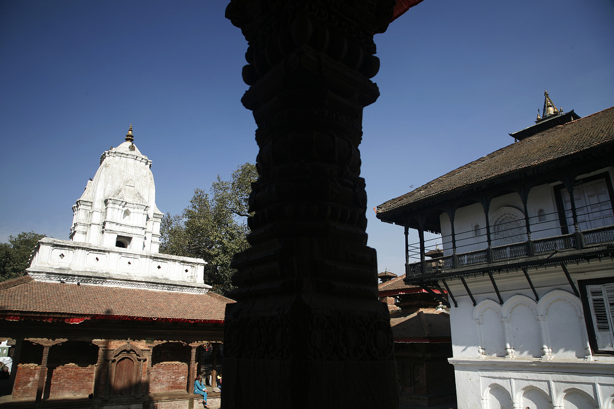 宿建德江古诗翻译是什么