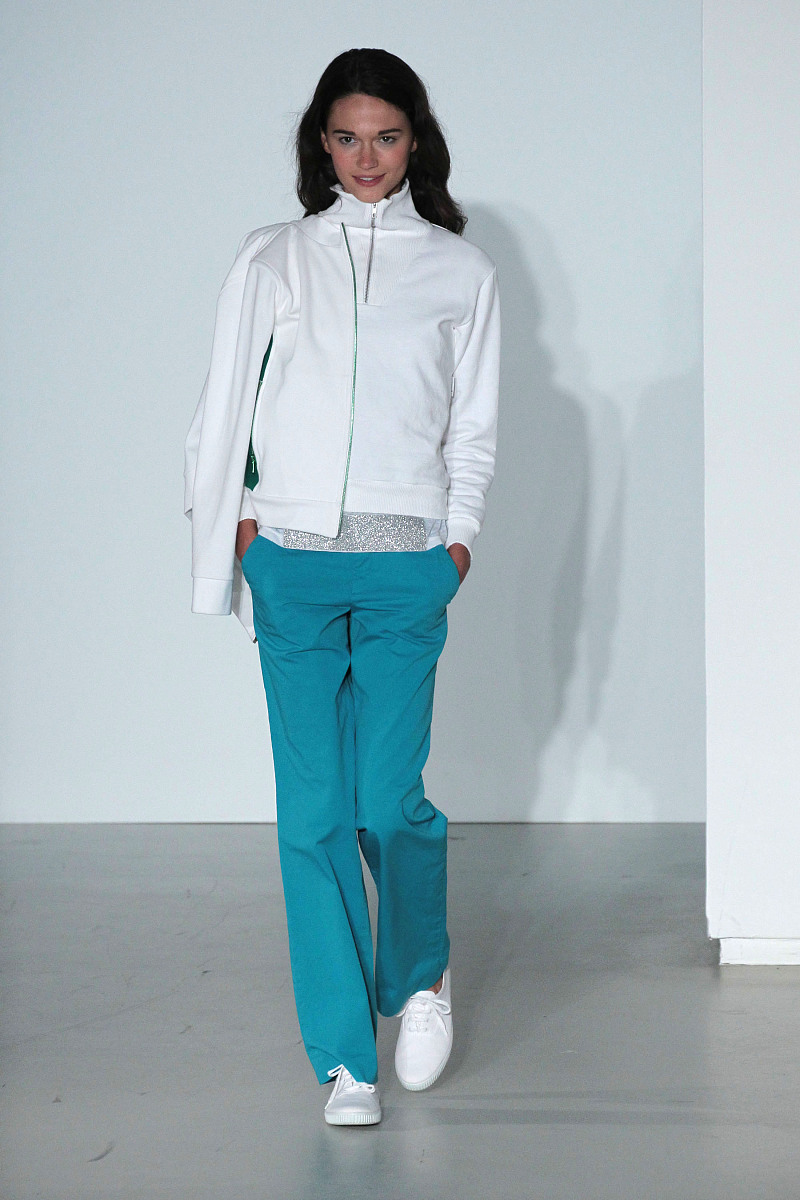 2012年10月3日讯,巴黎,当地时间月2日,2013巴黎时装周(春夏):agnes b.