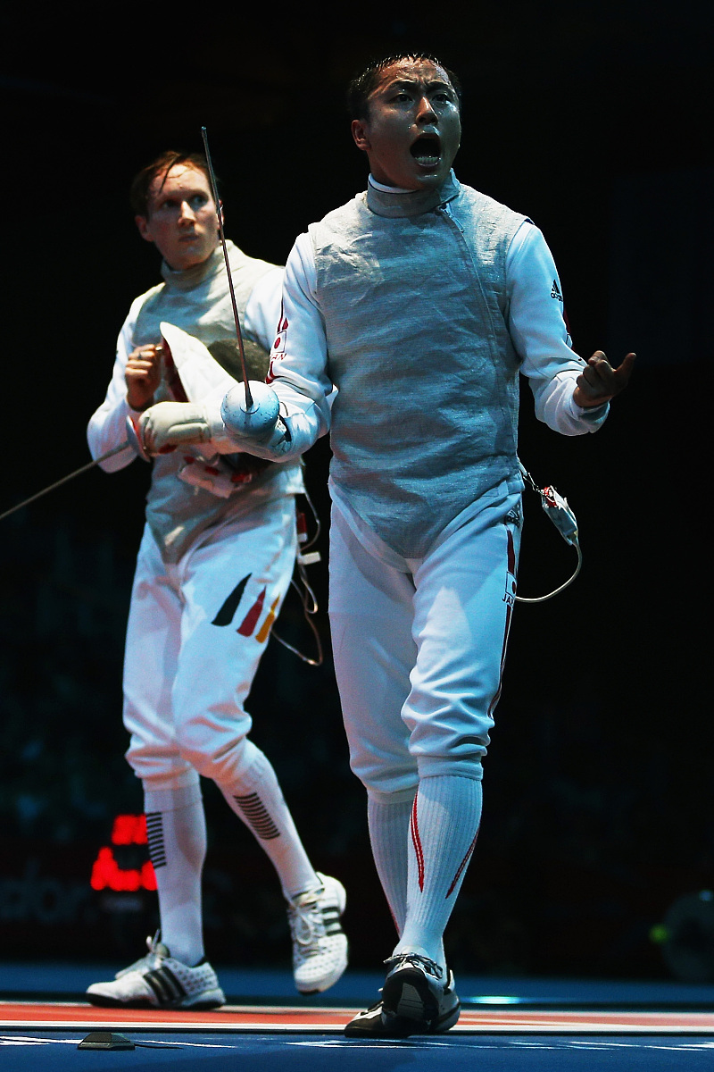 Excel VBA: 如何对文本框值进行四舍五入并关闭窗体