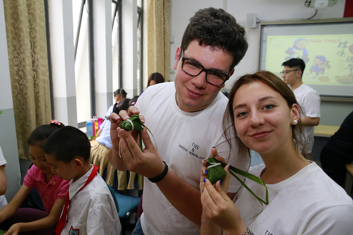东莞东华小学入学难吗？招生条件、竞争情况及入学建议