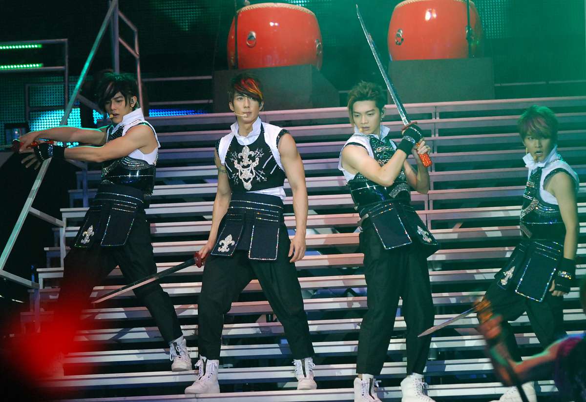 2009年4月11日,上海,飞轮海"想入飞飞世界巡回演唱会"在上海大舞台正