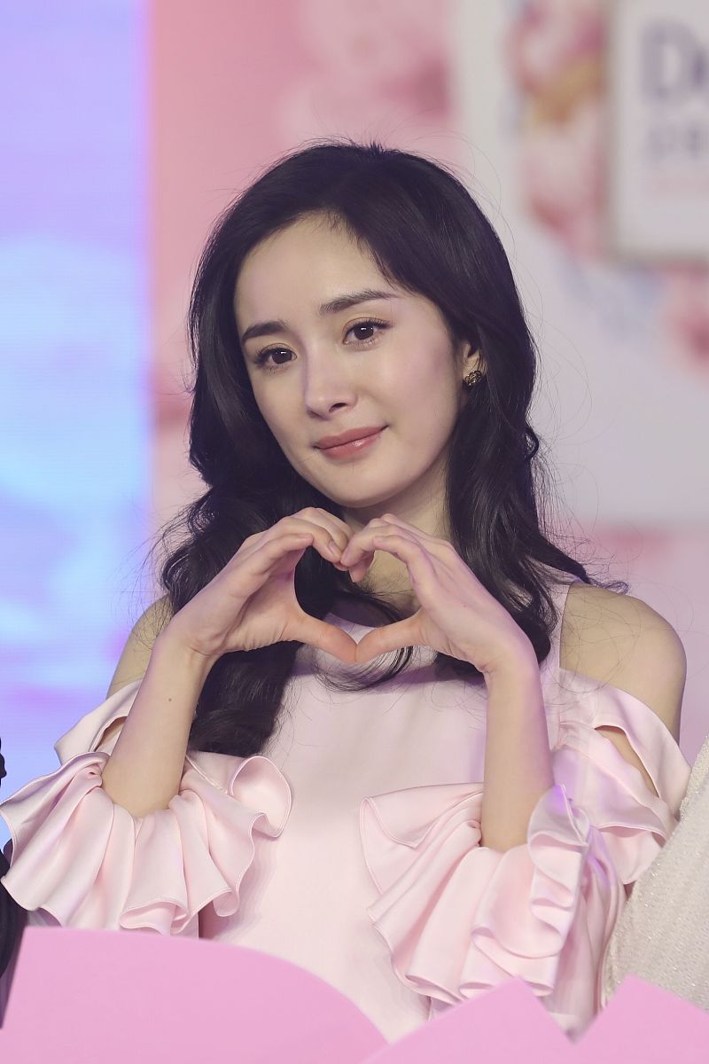 杨幂说现在不想谈恋爱800字文章