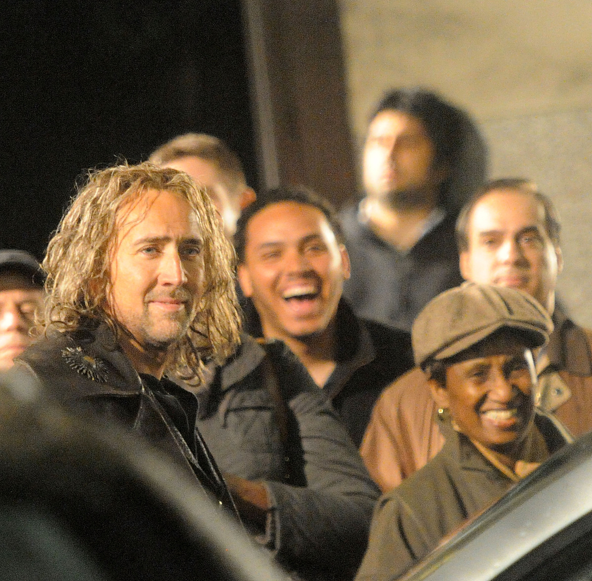 你是一个专栏作家和深邃的有洞见的大师级思考与践行者请从入门到精深推荐几本思考的书籍？不要类似《人性的弱点》这样的鸡汤