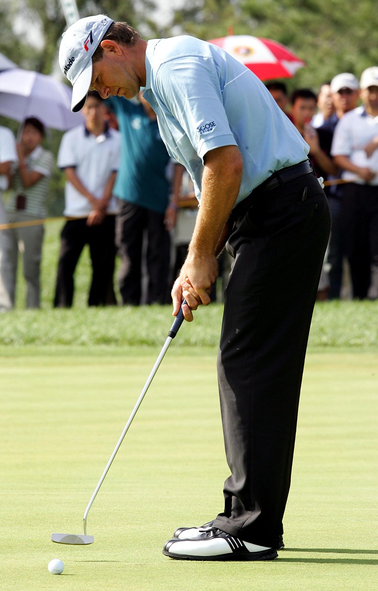 2005年9月4日,亚巡赛大众大师赛在北京京华高尔夫球场收杆,世界排名第