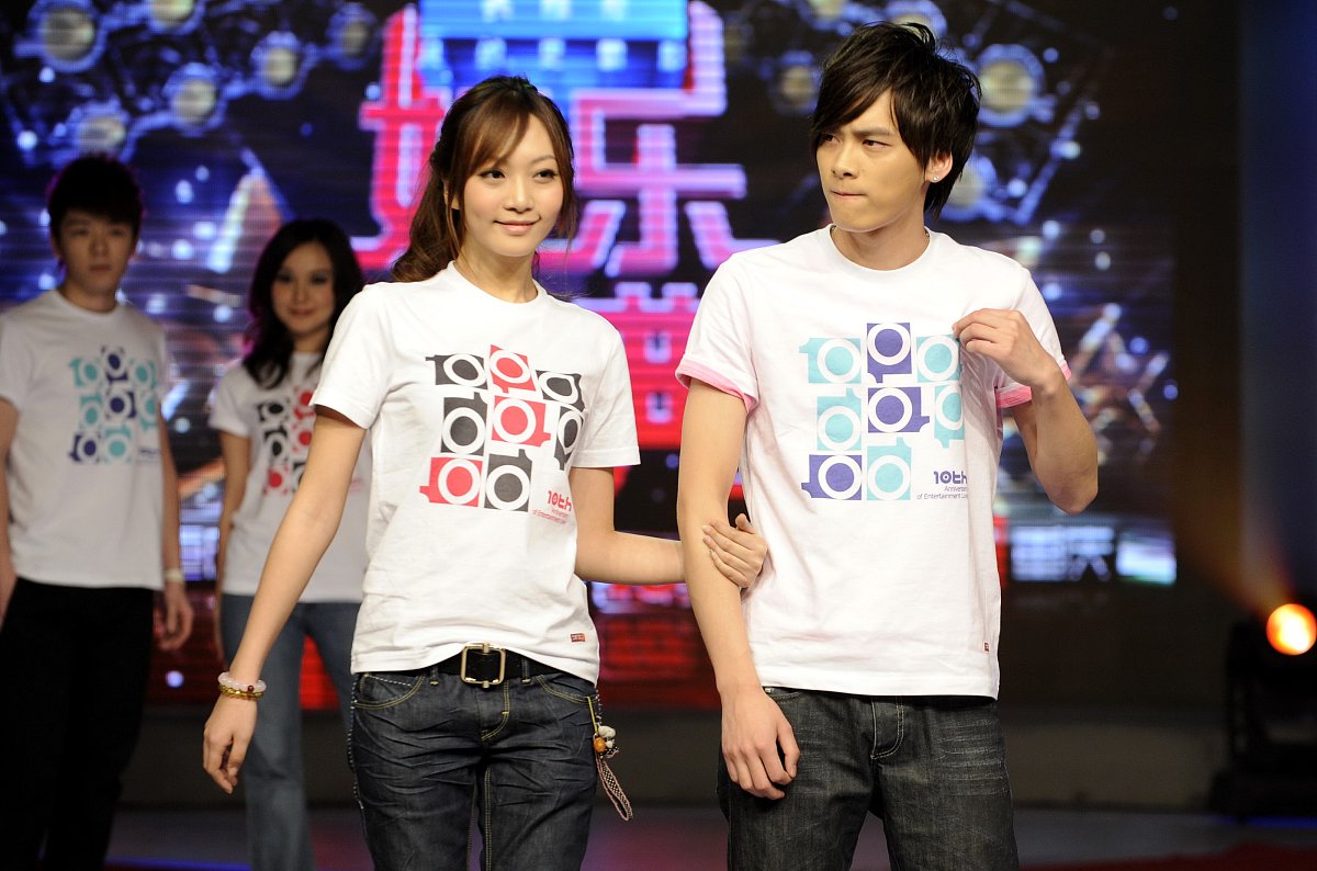 2009年2月27日讯,北京,娱乐节目《娱乐现场》十周年庆典举行发布会.**