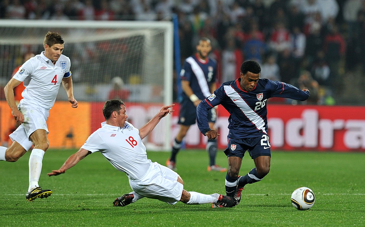 2010年6月12日,南非鲁斯滕堡,2010世界杯c组小组赛首轮,英格兰vs美国.