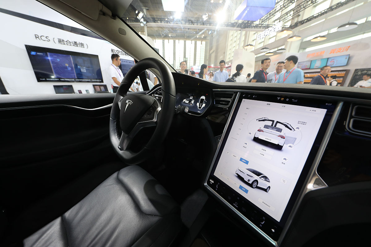 新款特斯拉 model x 美国有缓行模式吗