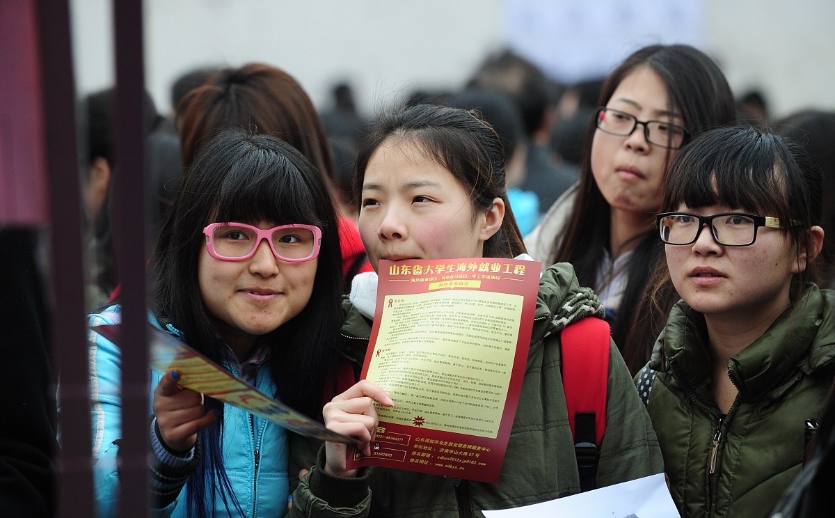 初中毕业女生适合学什么专业？幼师专业怎么样？