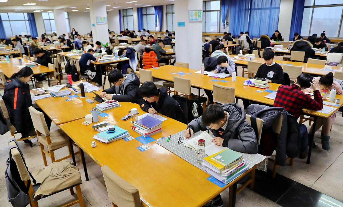 秦皇岛2022年怎么读卫校用