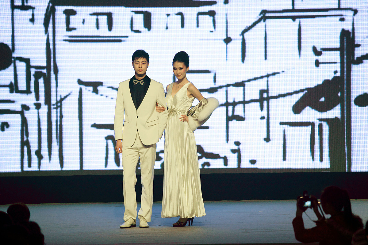 2010年10月28日,北京,"凯撒之夜"——2010中国时装设计创意邀请赛获奖
